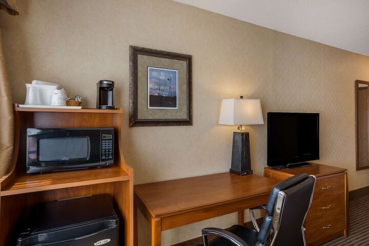 Room 11 of 38