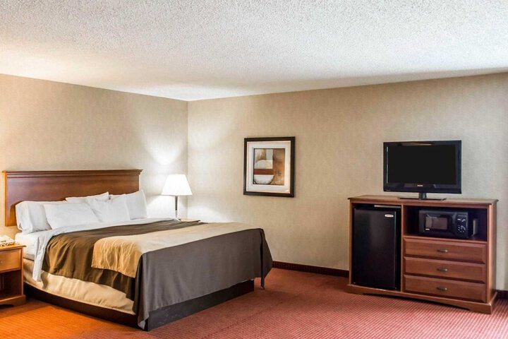Room 6 of 20
