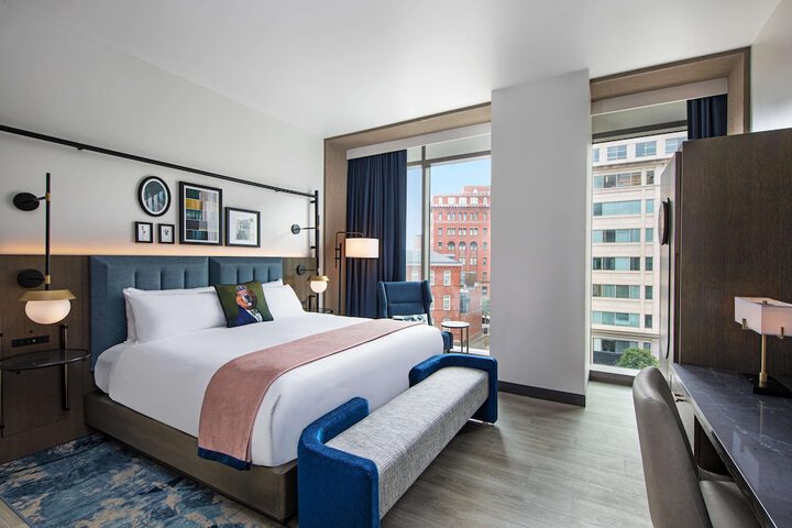 Room 50 of 92