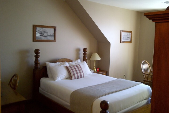 Room 17 of 82