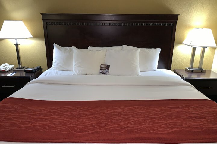 Room 30 of 51