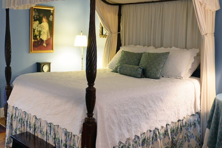 Room 28 of 50