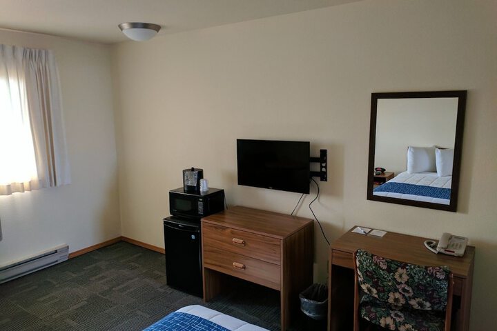Room 14 of 22