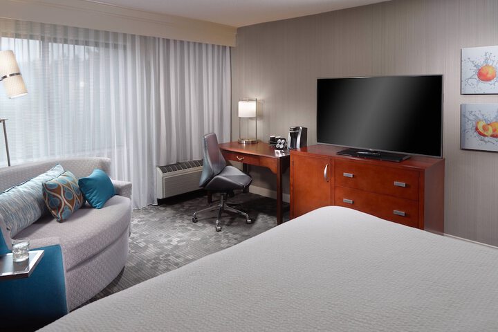 Room 12 of 44