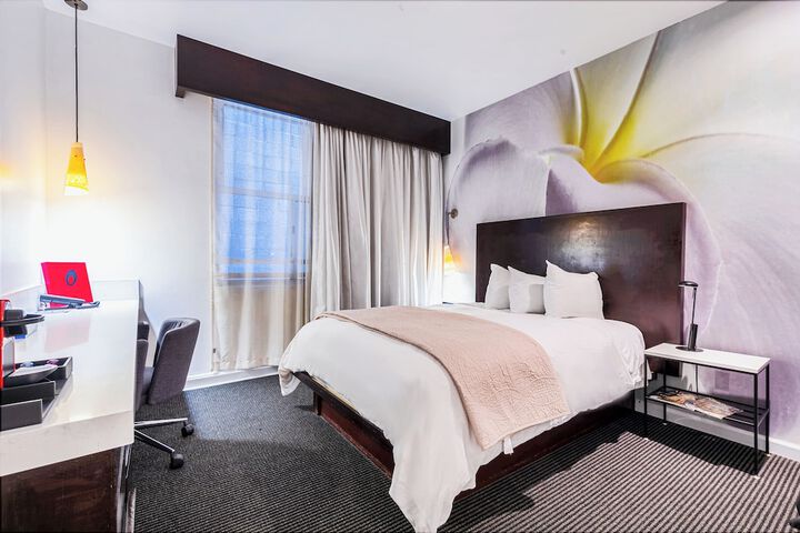 Room 46 of 112