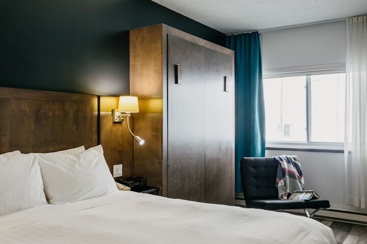 Room 44 of 83