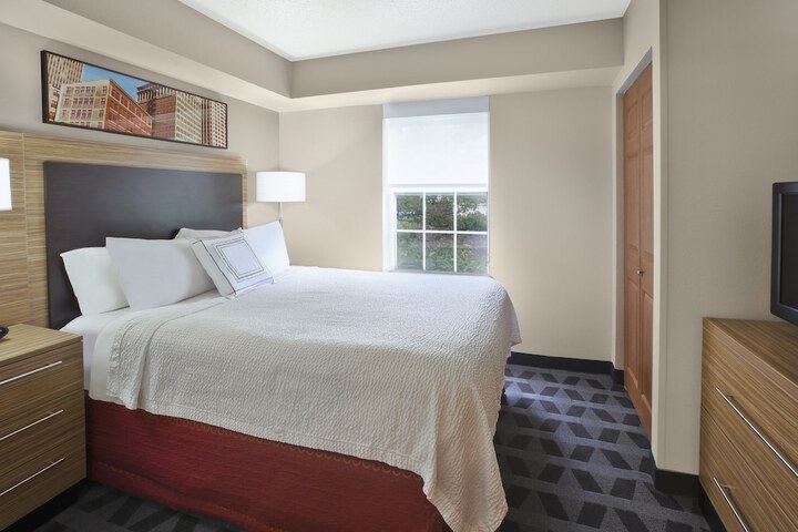Towneplace Suites by Marriott Brookfield