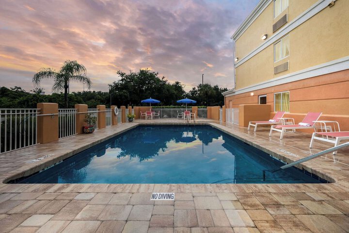 Pool 6 of 34