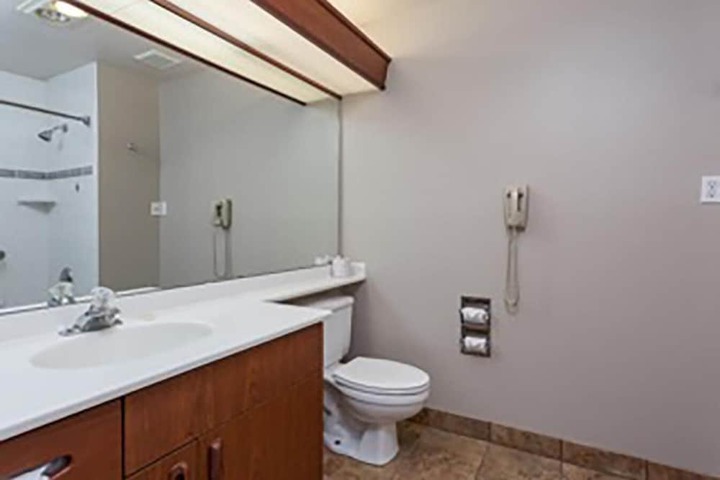 Room 14 of 32