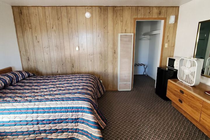 Room 16 of 57