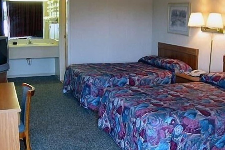Room 16 of 17
