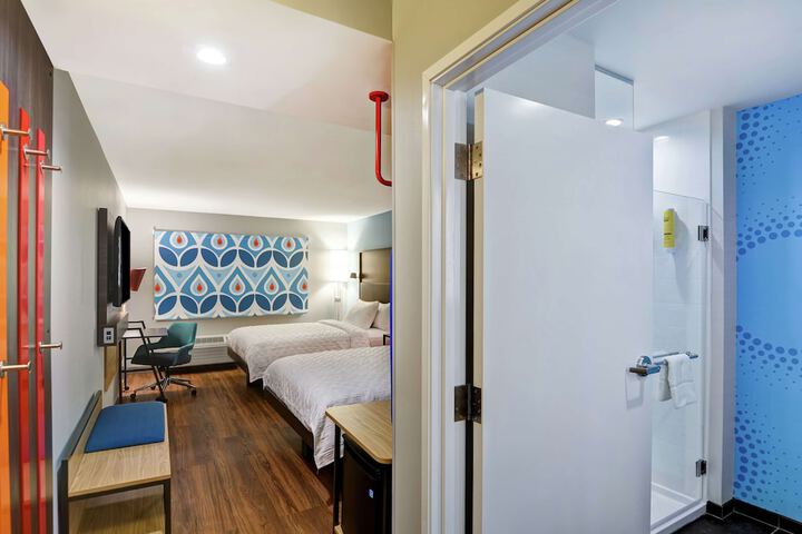 Room 28 of 48