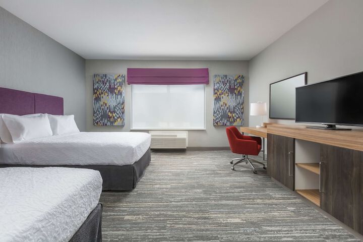 Room 11 of 33