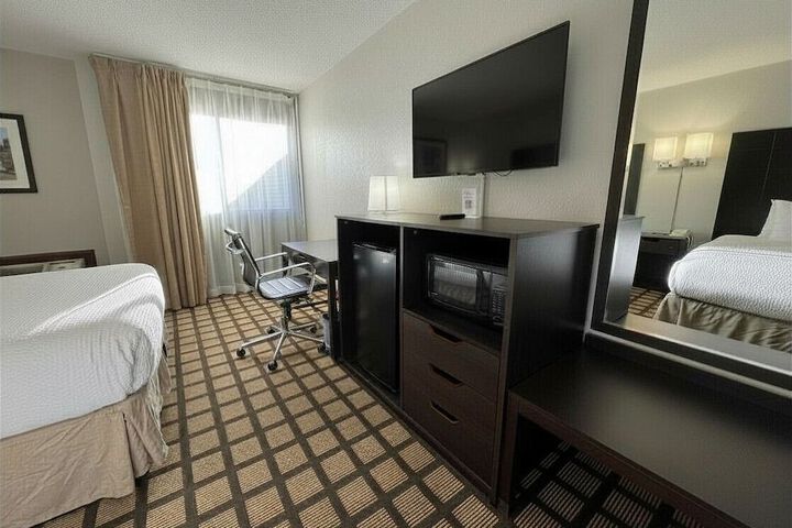 Baymont by Wyndham Queensbury / Lake George