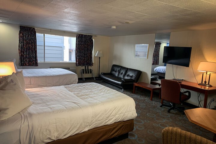 Room 27 of 28