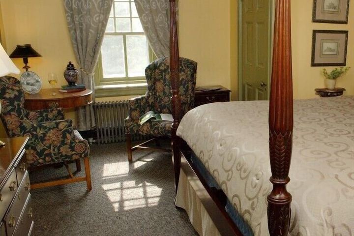 Room 28 of 100