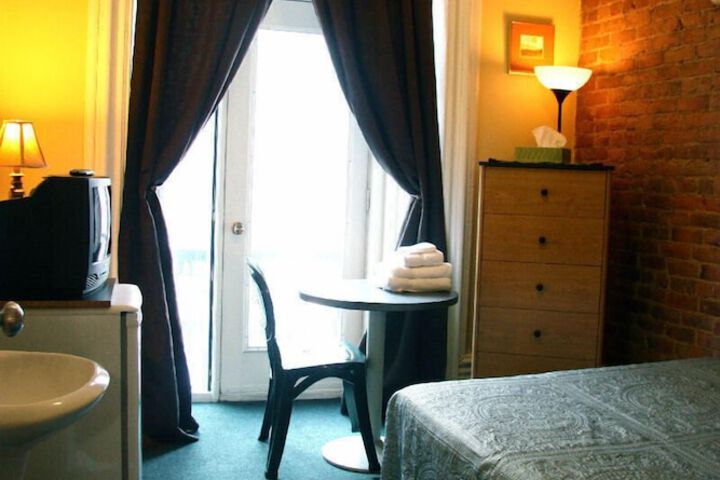 Room 31 of 39