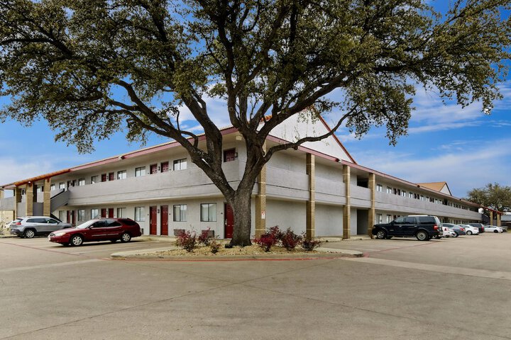 Hotel 2 of 48