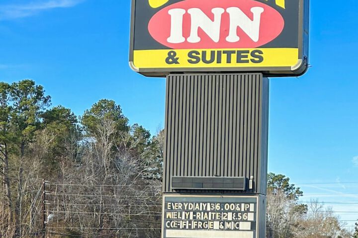 Hotel 4 of 95