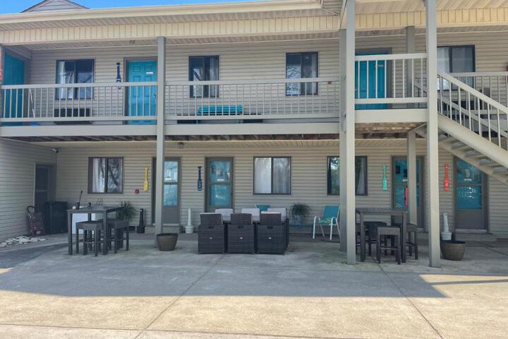 Lake Point Motel