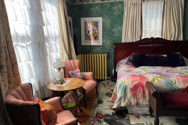 Room 21 of 32