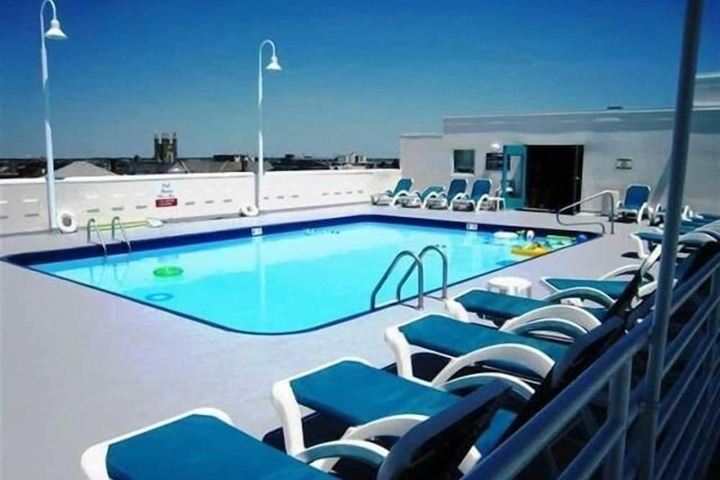 Biscayne Suites
