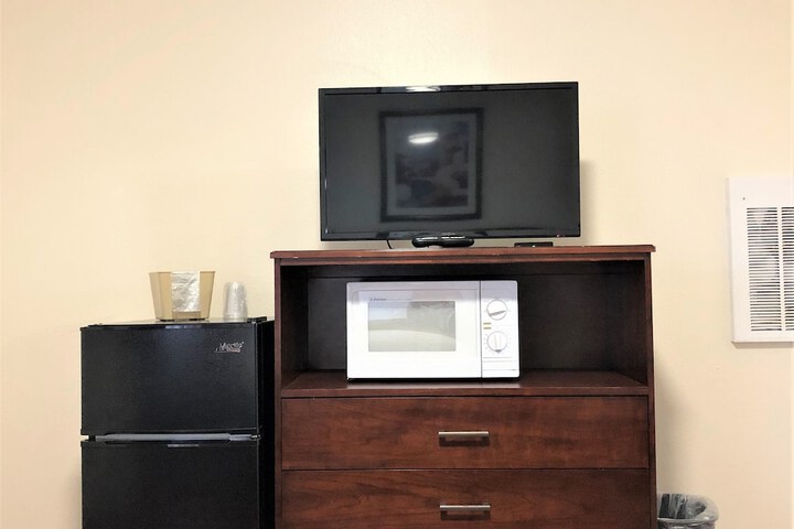 Blue Coast Inn and Suites