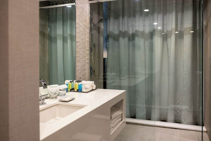 Hotel Bonaventure Montreal