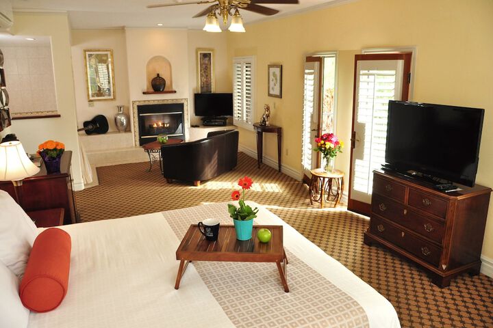 Room 70 of 221