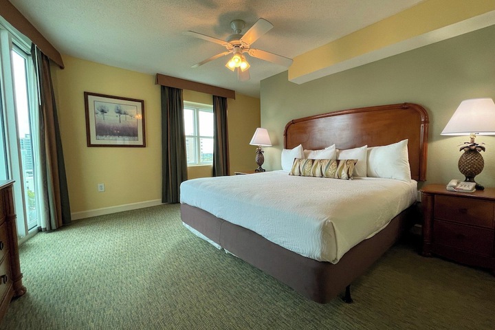 Room 33 of 66