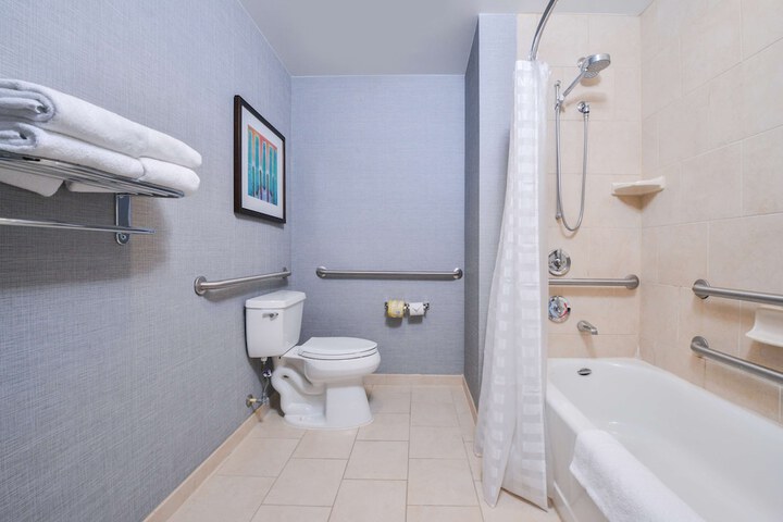 Hyatt Place Chesapeake
