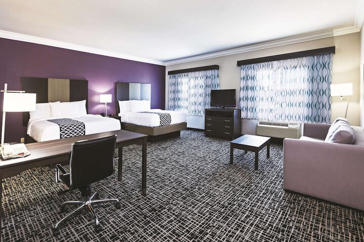 Room 21 of 48