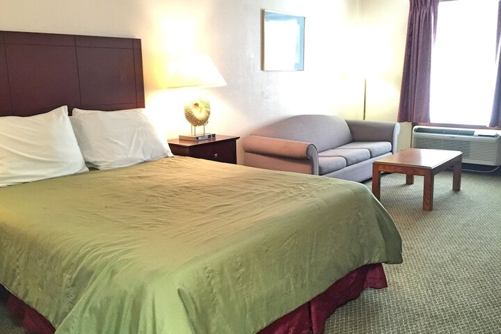 Room 28 of 43