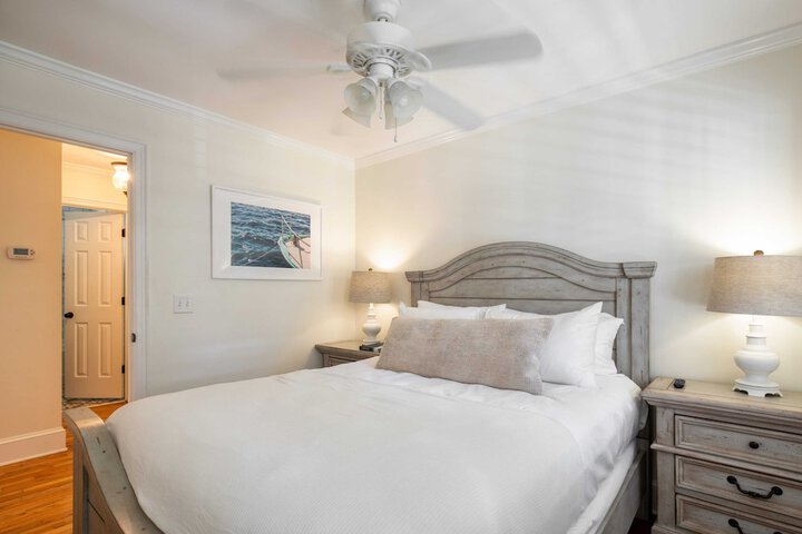 Palmetto by Avantstay Gorgeous Character Home w / Pool Sun Room & Pool Table!