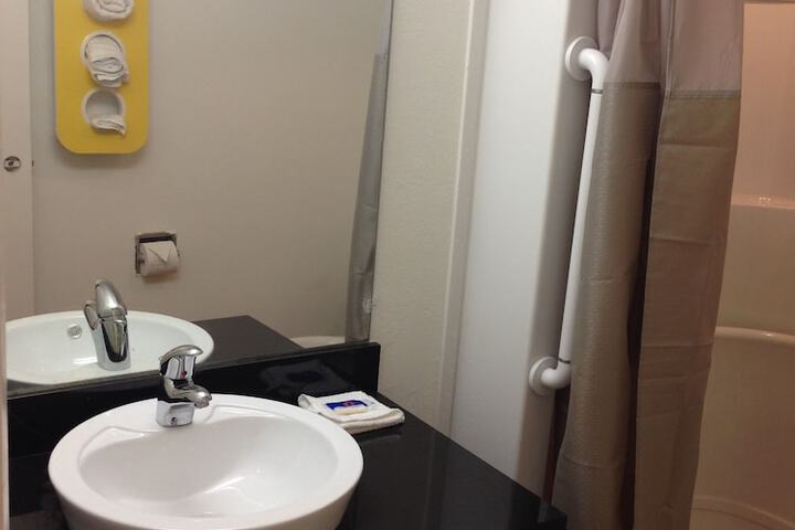 Room 21 of 57