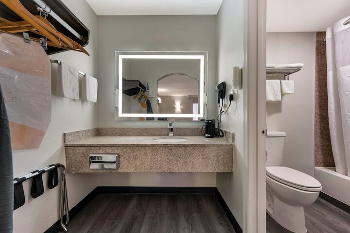 Quality Inn Gadsden – Attalla