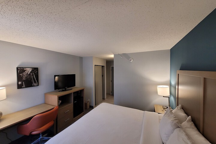 Room 45 of 65