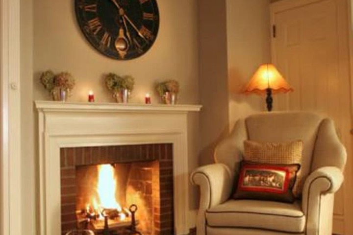 10 Fitch Luxurious Romantic Inn