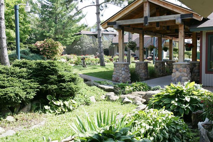 RIVERWOOD INN AND CONFERENCE CENTER