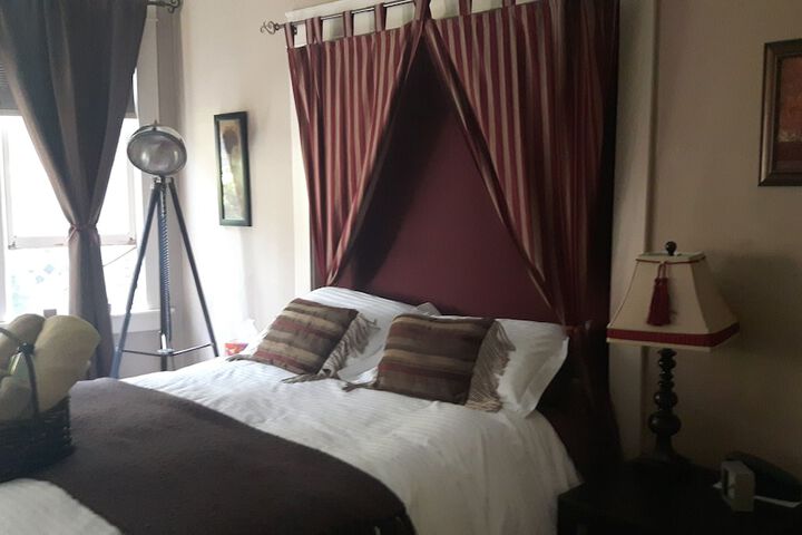 Room 11 of 26