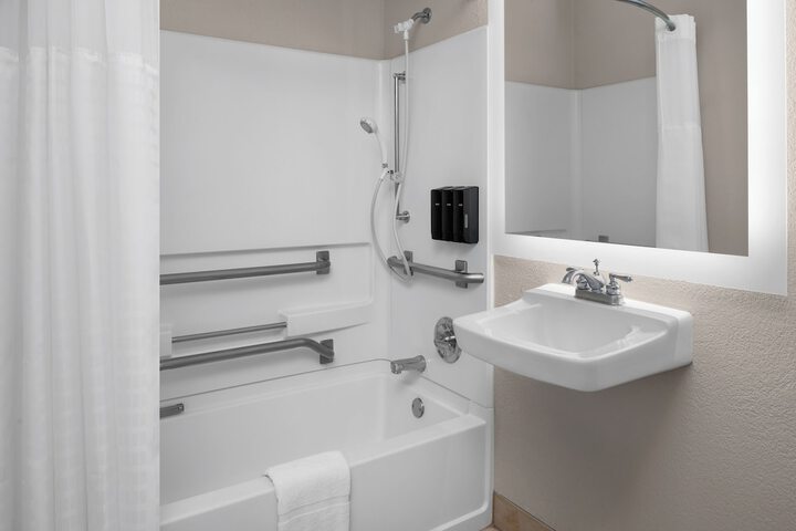 Room 20 of 26