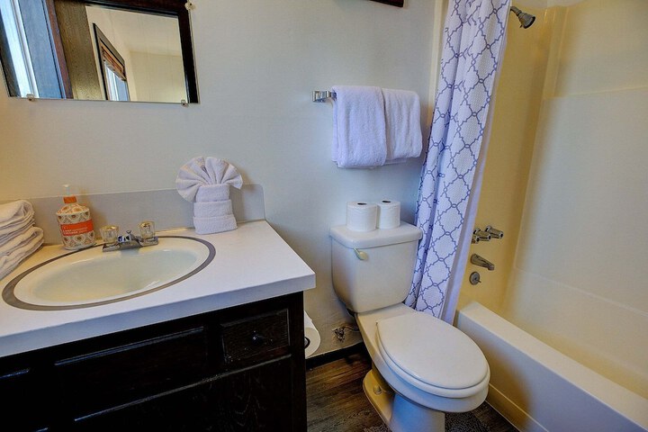 Shay Meadows Ranch & Resort #2500