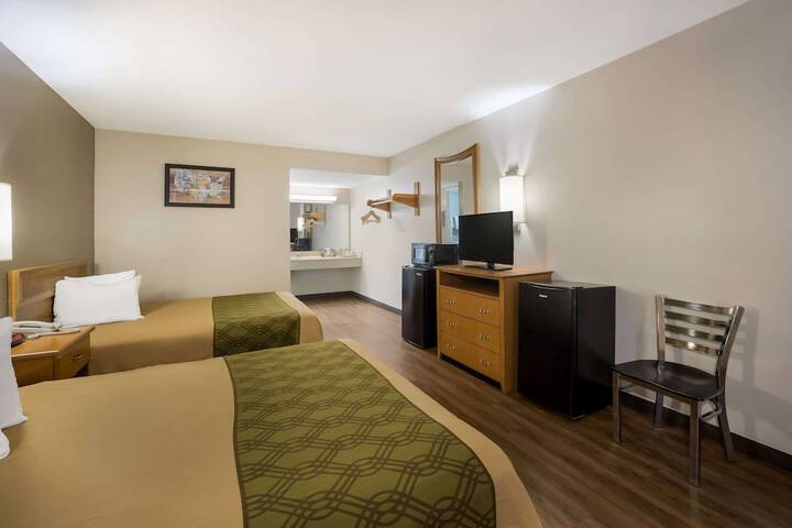 Room 32 of 36