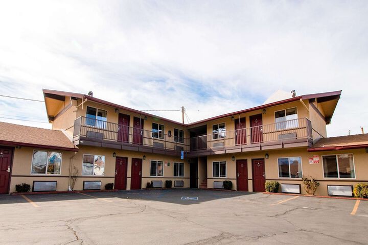 Hotel 6 of 25