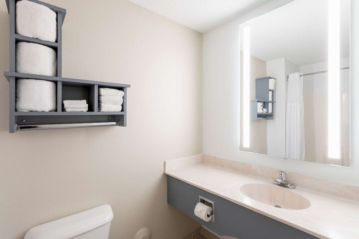 Room 21 of 29