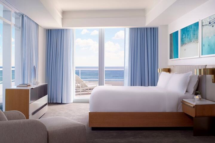 Room 34 of 101