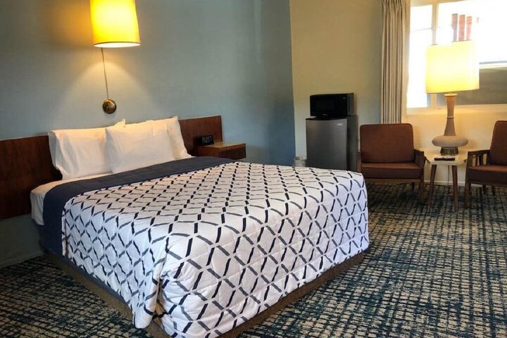 Room 30 of 51
