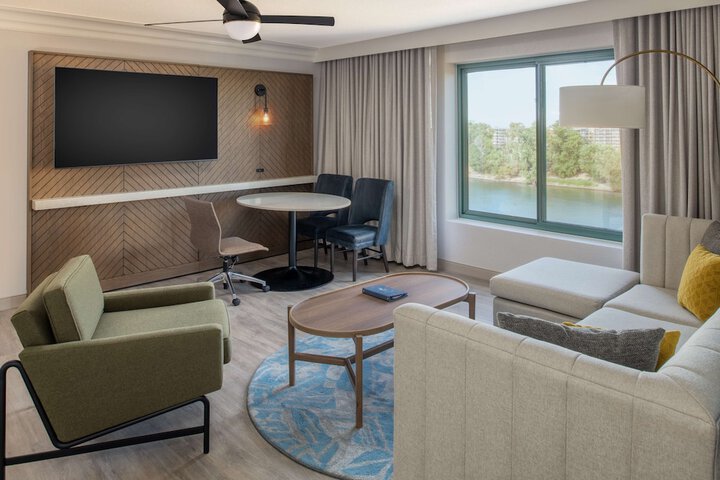 Room 56 of 108