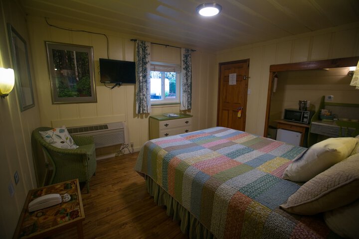 Room 167 of 236