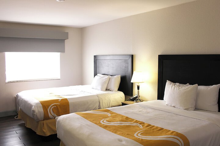 Room 22 of 28